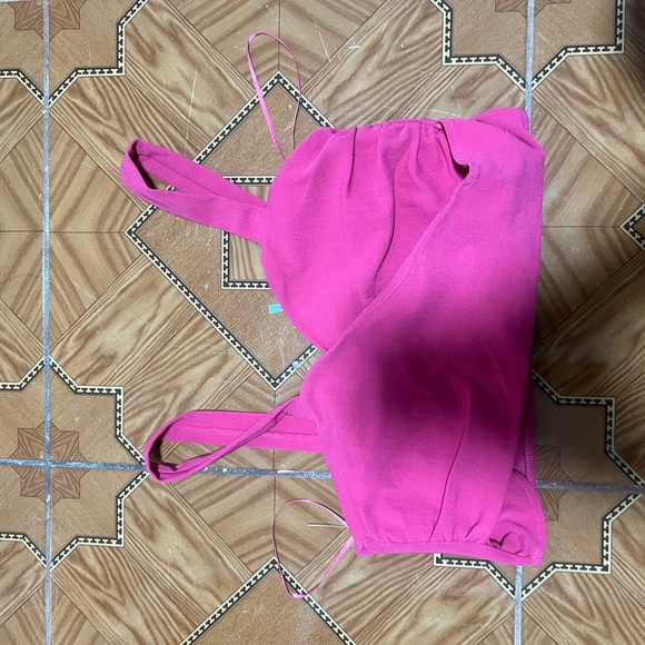 Cropped top - Picture 2 of 2